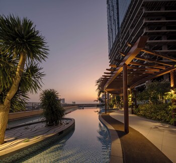 Pinnacle Moments Residence,,3 star