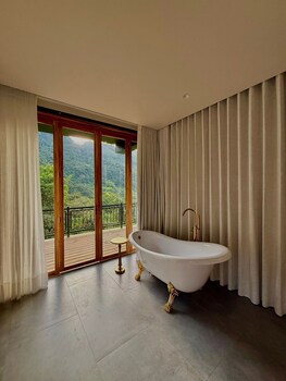 Hacienda La Amalia,,3 star