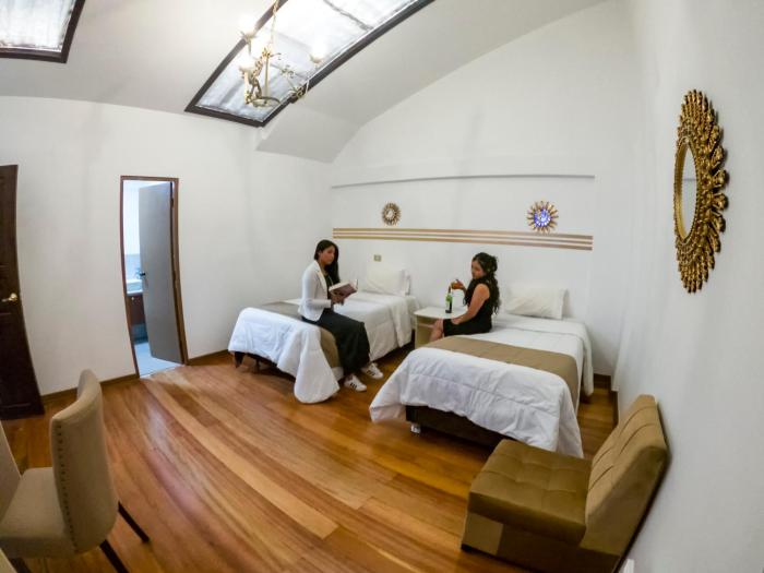 emilia hotel boutique