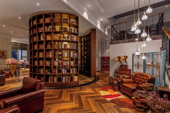 Elite James Joyce Coffetel Hotel Guangzhou Pedestrian Street Beijing Lu Metro Station Branch - Free Deliver Service To Canton Fair Complex During Canton Fair Period,,3 star