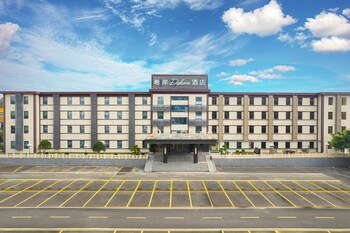 xana deluxe international hotel guangzhou east railway station branch free shuttle bus to canton fair complex during canton fair period