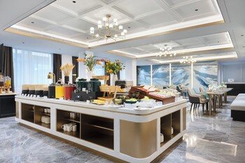 xana deluxe international hotel guangzhou east railway station branch free shuttle bus to canton fair complex during canton fair period