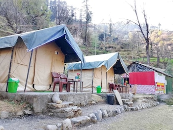 river view cafe and camping