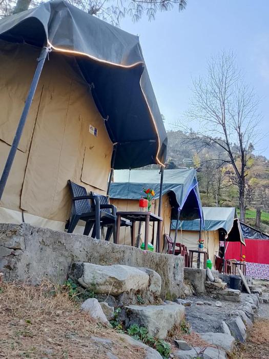 river view cafe and camping