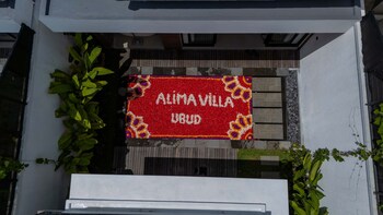 Alima Villa Ubud,,4 star