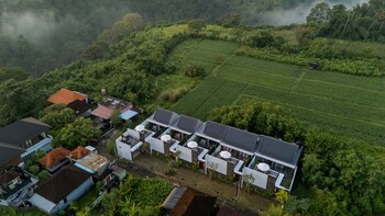 alima villa ubud
