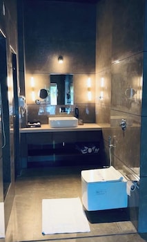 the s luxurious stays