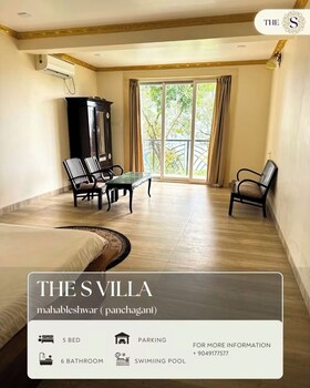 the s luxurious stays