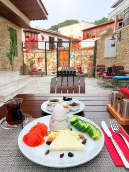 The Pilgrim Ephesus Hotel,,3 star