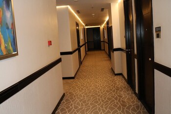 best plus aurora hotel