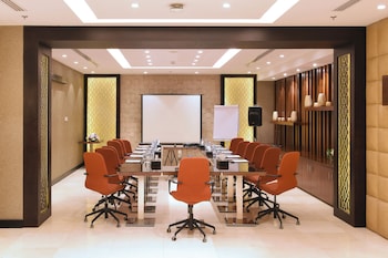 best plus aurora hotel