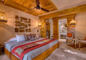 Hotel Banana Azul - Adults Only,Hone Creek>>Cahuita,4 star