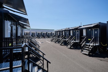 hotel r9 the yard nagahamainter