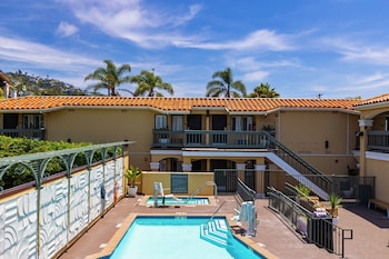the mara laguna beach an avantstay hotel