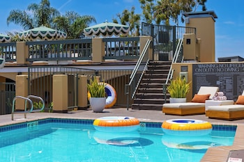 the mara laguna beach an avantstay hotel