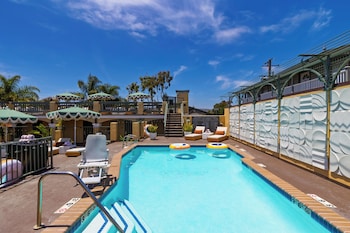 the mara laguna beach an avantstay hotel