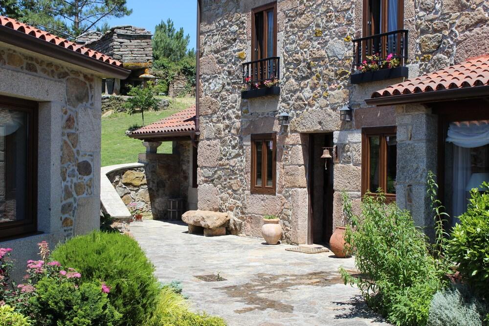 Hotel Rustico Lugar Do Cotarino,Camarinas>>A Coruña,1 star