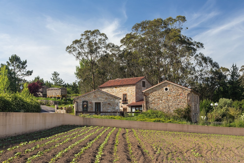 hotel rustico lugar do cotarino