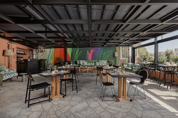 Papi Boutique Hotel,,4 star