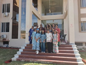 papaya leaf resort nathdwara