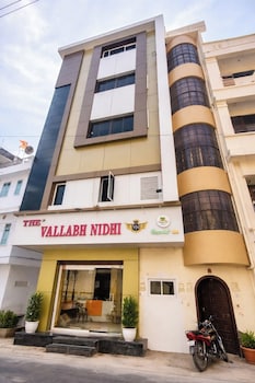 papaya leaf inn
