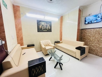 roomshala vasant villas ilbs hospital