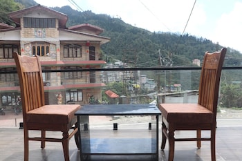 seven streams hotel