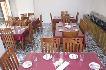 seven streams hotel