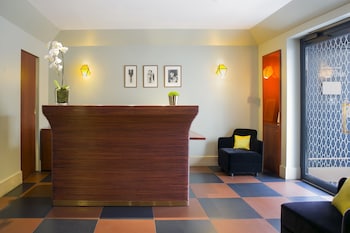 a la villa des artistes