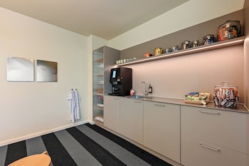 the break hotel