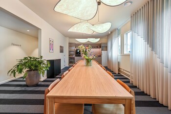 the break hotel