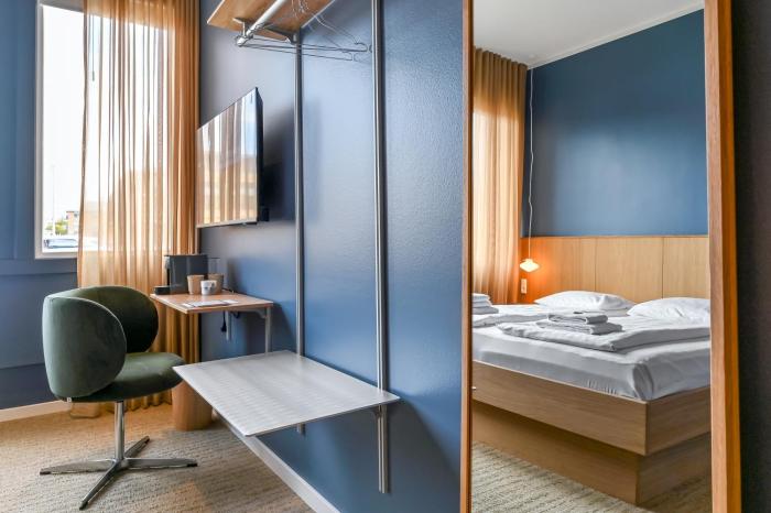 the break hotel
