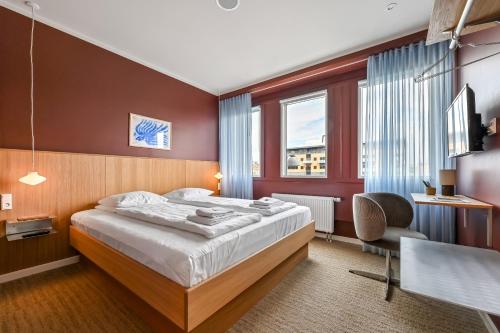 the break hotel