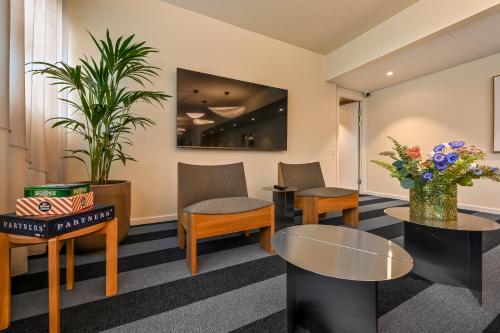 the break hotel