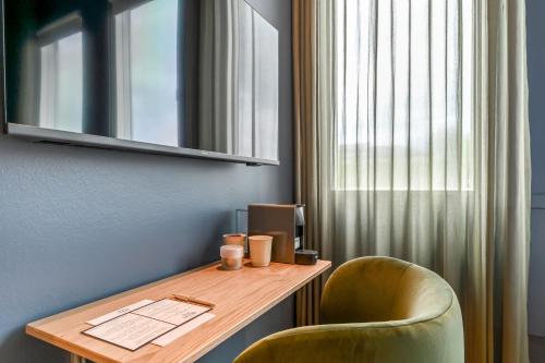 the break hotel