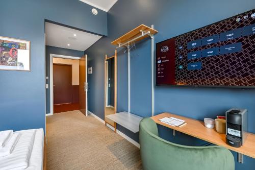 the break hotel