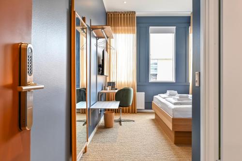 the break hotel
