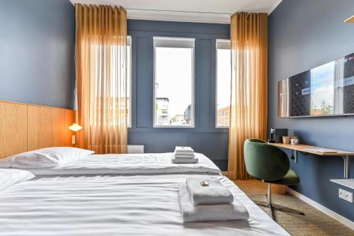 the break hotel