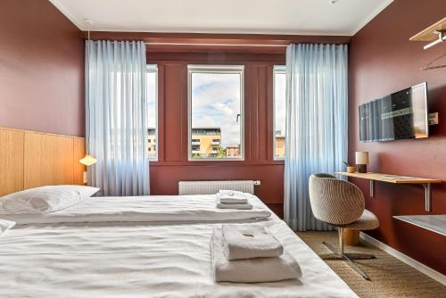 the break hotel