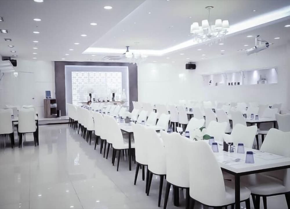 noblesse tourist hotel