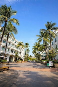 Bigland Waterfront Hotel,,2 star