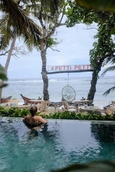 Petti Petti,,3 star