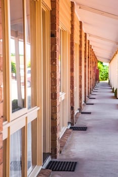 Werribee Park Motor Inn,Melbourne>>Alphington,4 star