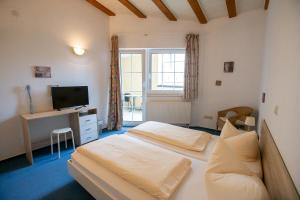 Hotel Schlosshof,Gau-Odernheim>>Dolgesheim,3 star