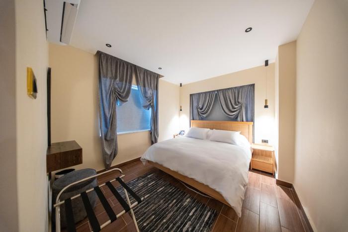 b suites boutique hotel