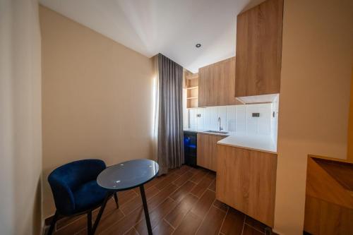 b suites boutique hotel
