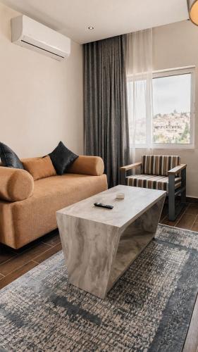 b suites boutique hotel