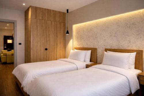 b suites boutique hotel