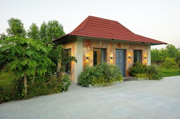 raas stays by elivaas 4bhk villa