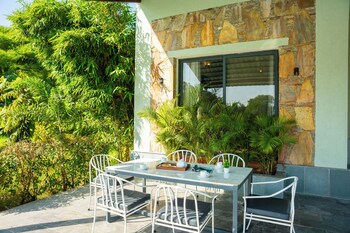 raas stays by elivaas 4bhk villa